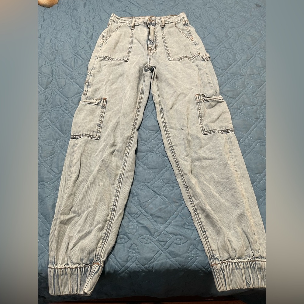 Light Wash American Eagle Jeans Size 0